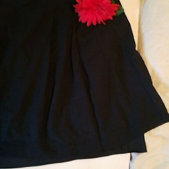 Tahari skirt NWT 148.00 black size 12 - Picture 3 of 7